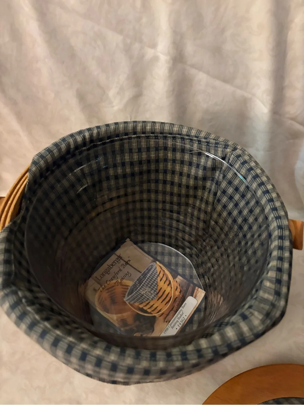 Longaberger 1998 Commemorative Barn Raising Basket with Wooden Lid